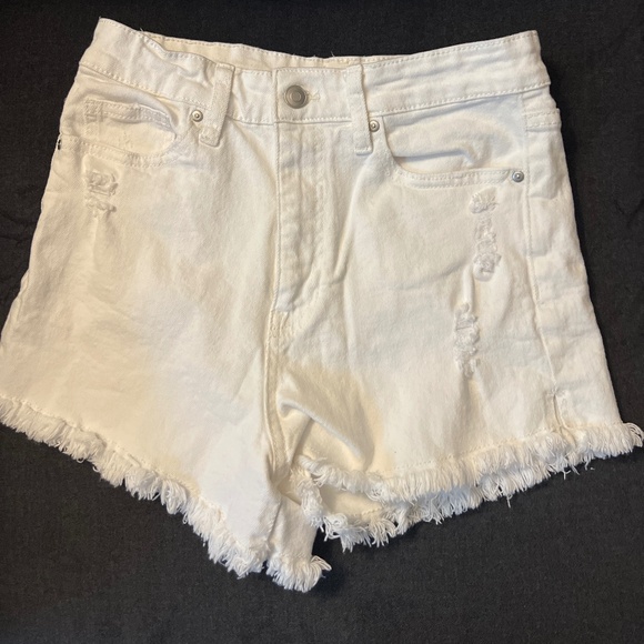 White Denim Frayed shorts - Picture 1 of 3